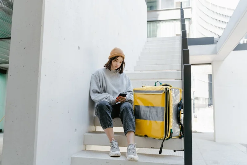 비대면 세탁/수선 서비스(런드리고/세탁특공대): 명품 패딩과 운동화 맡겨보니... (얼룩 제거율 및 배송 상태)